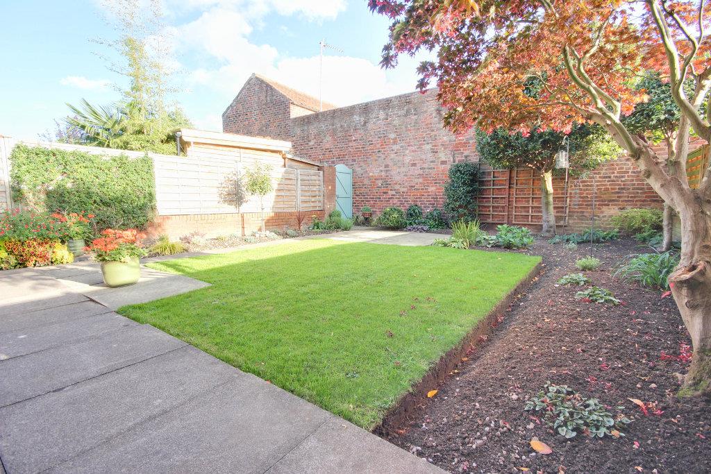 Waltham Lane, Beverley